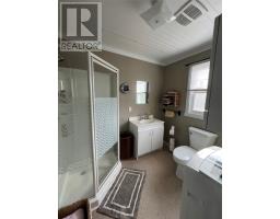 20 West Main Road thumbnail 22