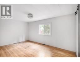 Primary Bedroom - 1929 Highway 97 S Unit# 71, Kelowna, BC V1Z2Z1 Photo 9
