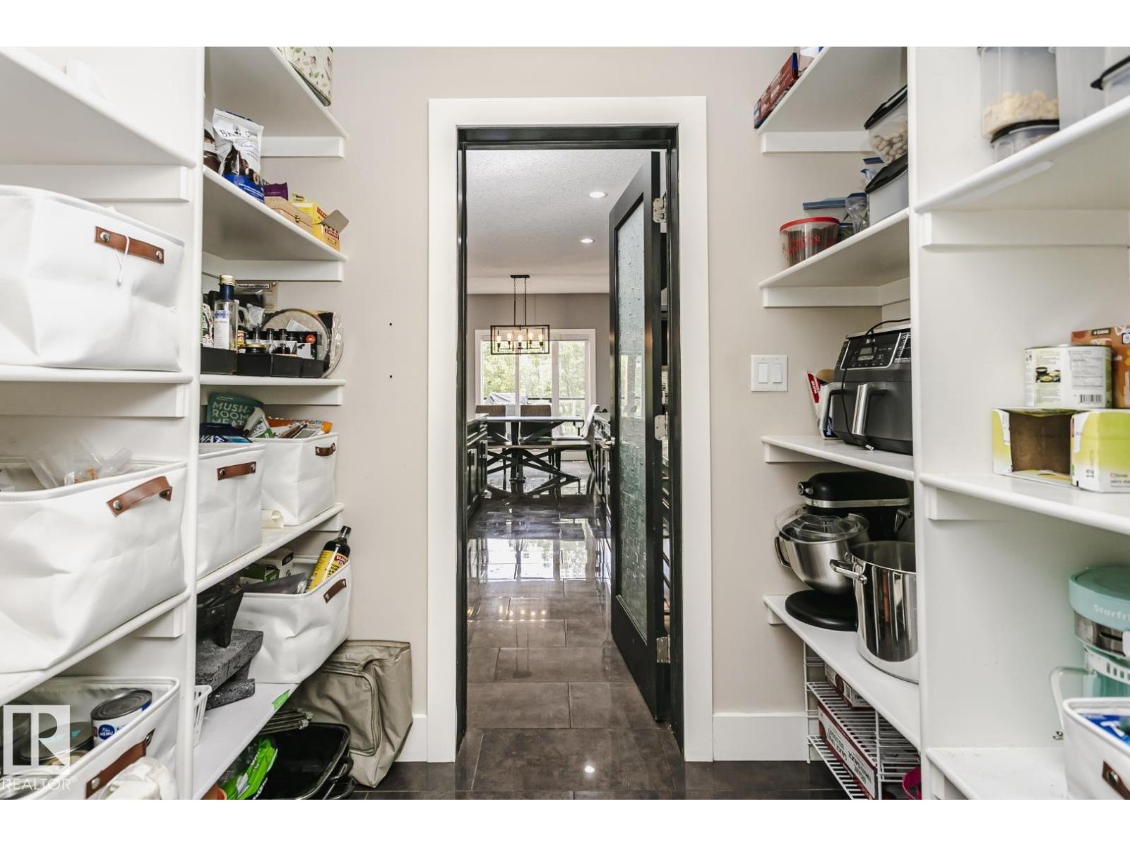 5414 64 ST - 16