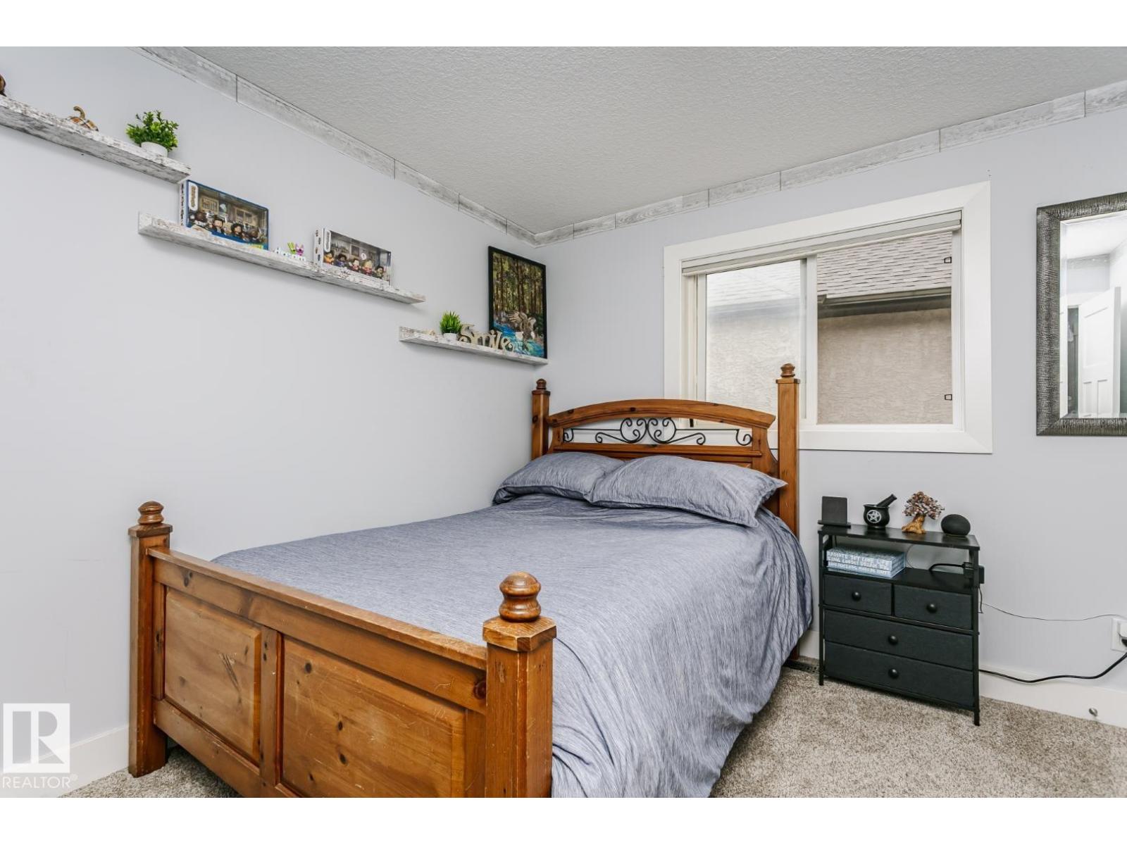 5414 64 ST - 31