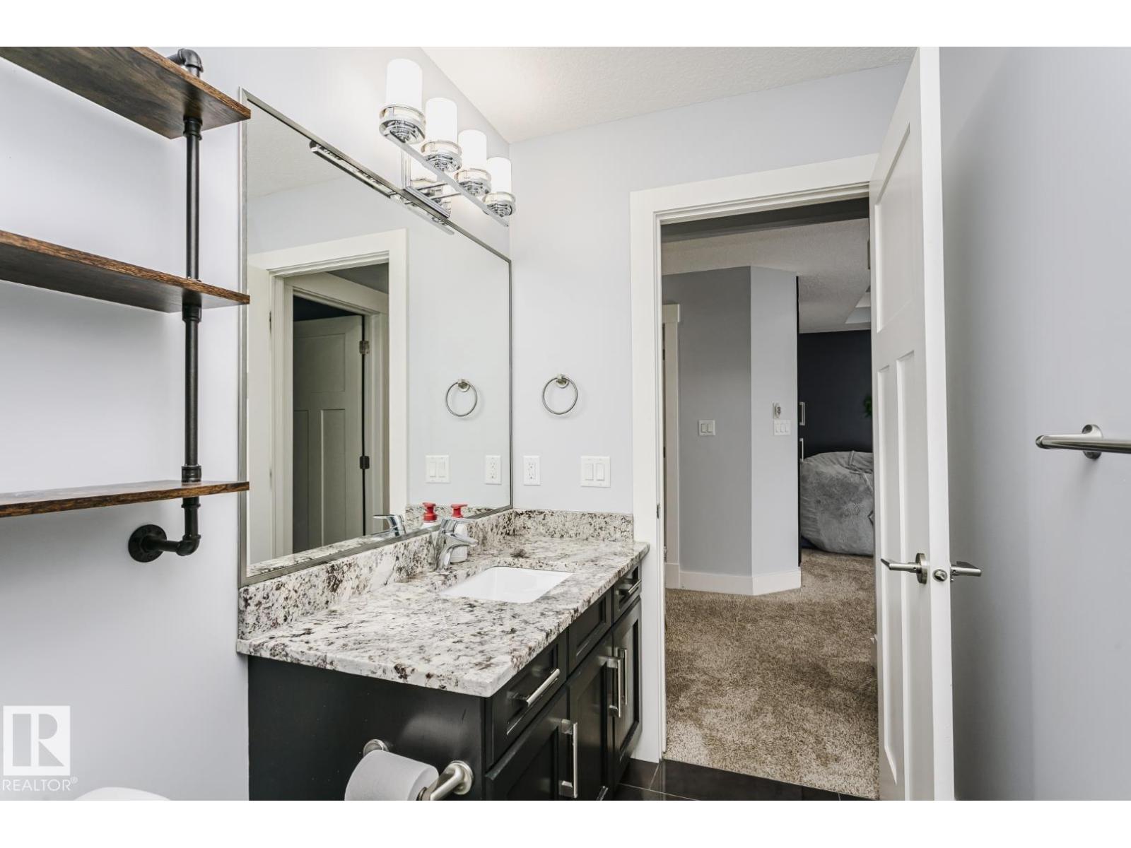 5414 64 ST - 34