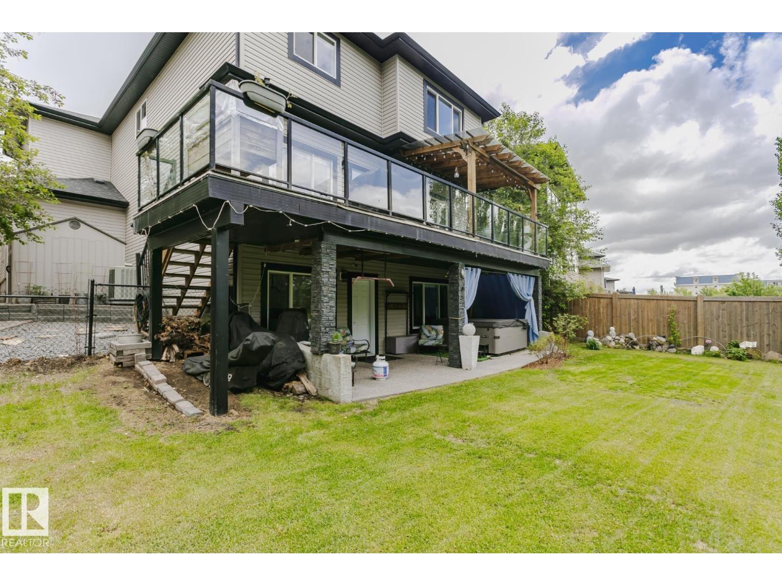 5414 64 ST - 51