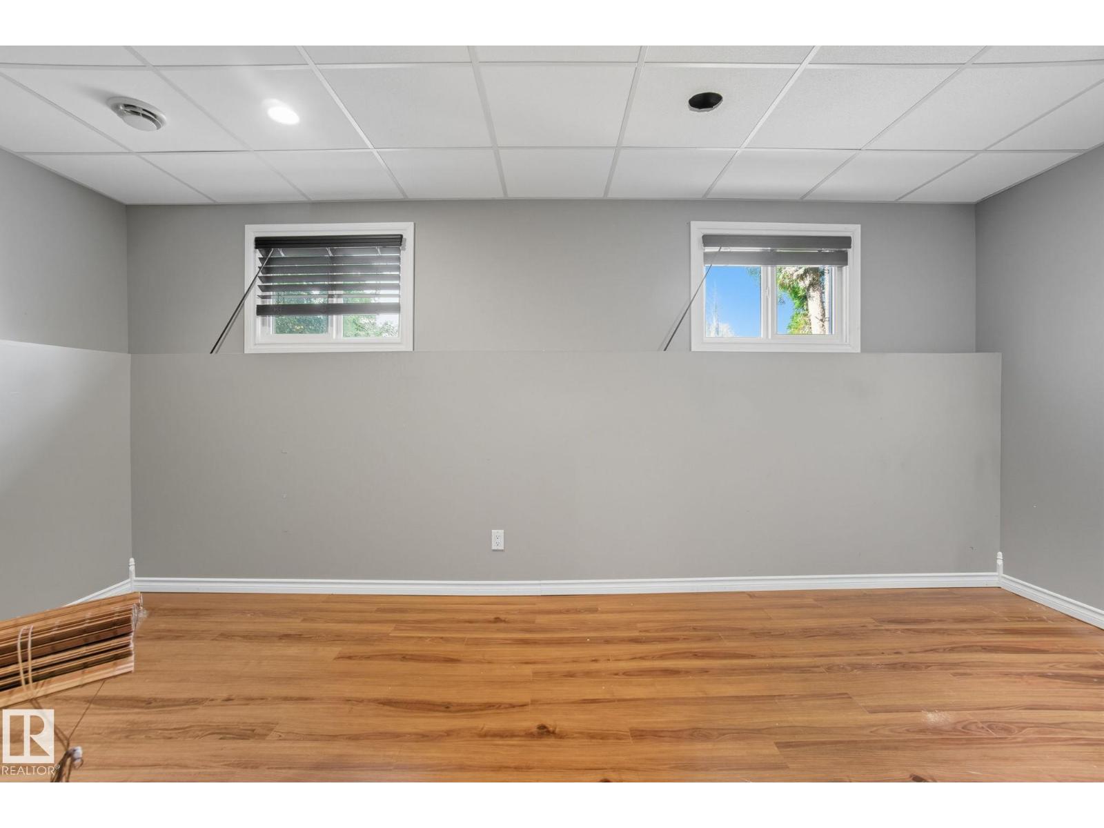 14239 53 ST NW - 29