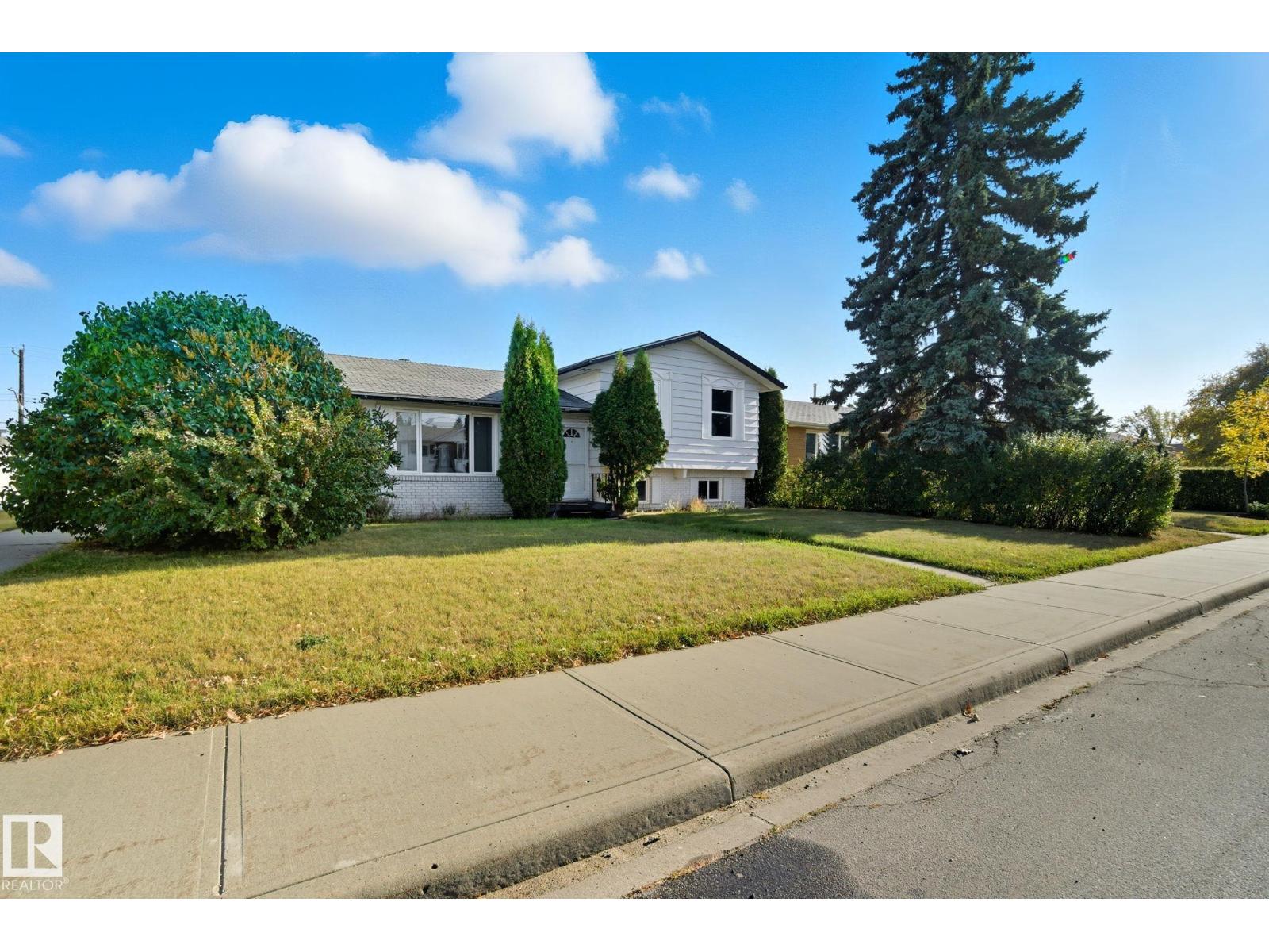 14239 53 ST NW - 4