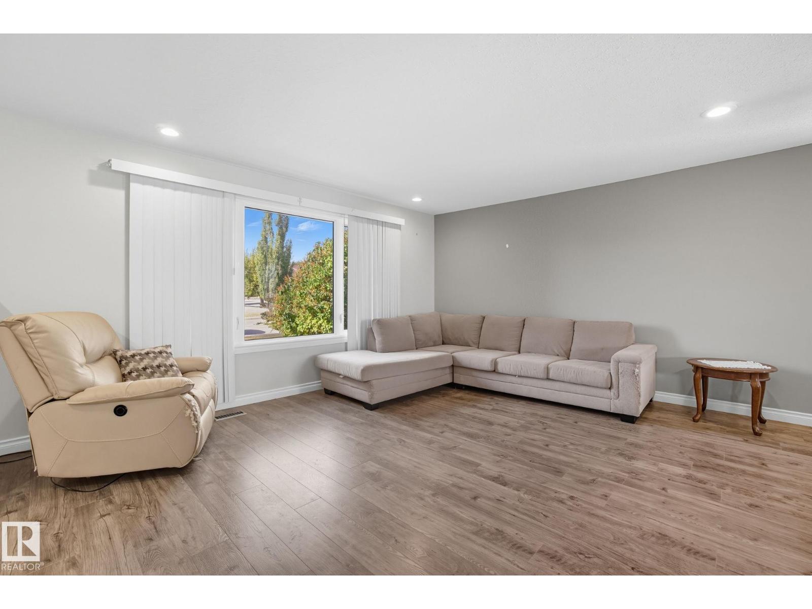 14239 53 ST NW - 9