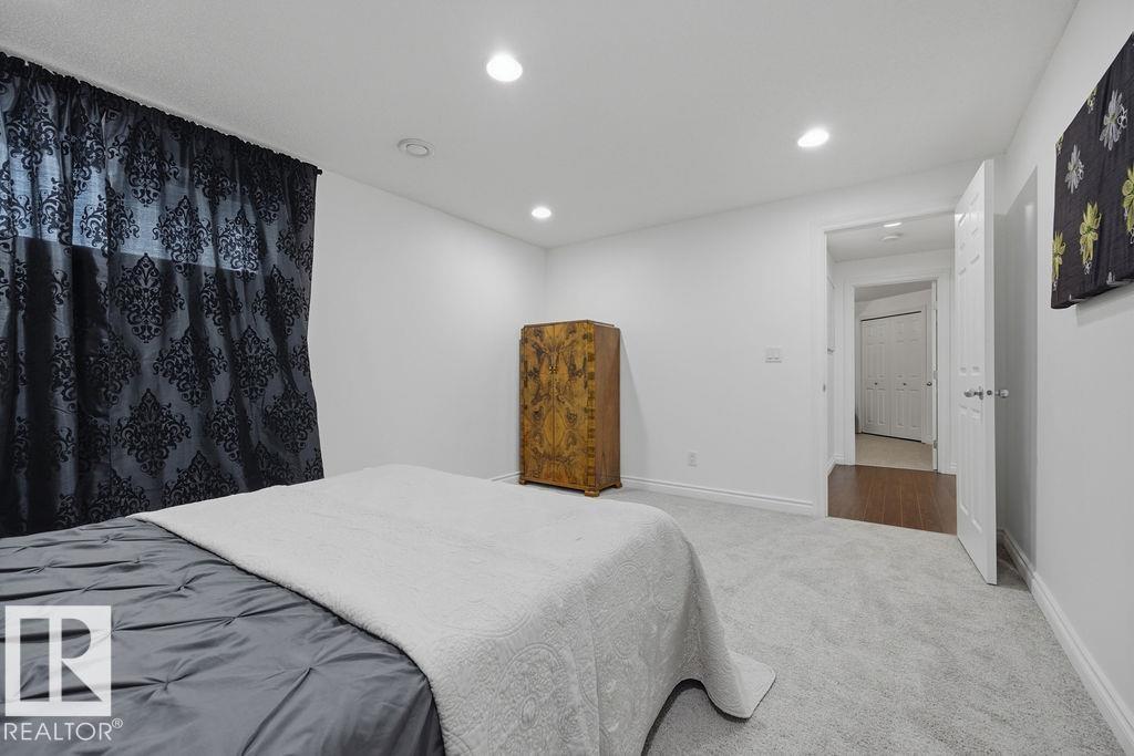 1892 ROBERTSON CR SW — photo 45
