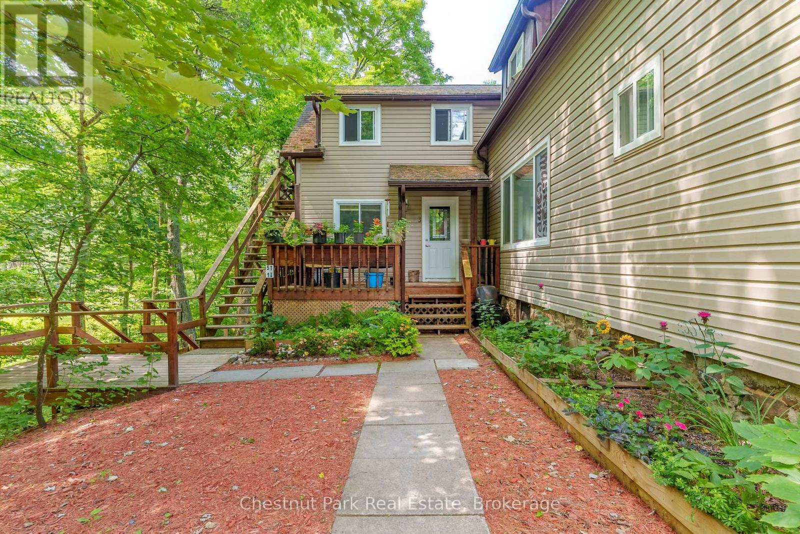 869 MUSKOKA ROAD 10 - 17