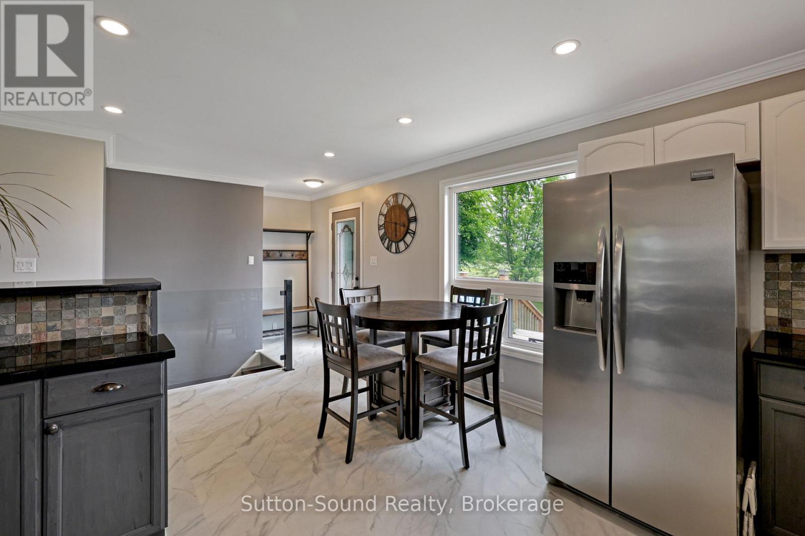 829 30TH STREET W - 10