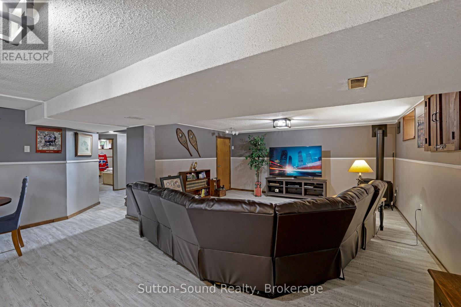 829 30TH STREET W - 18