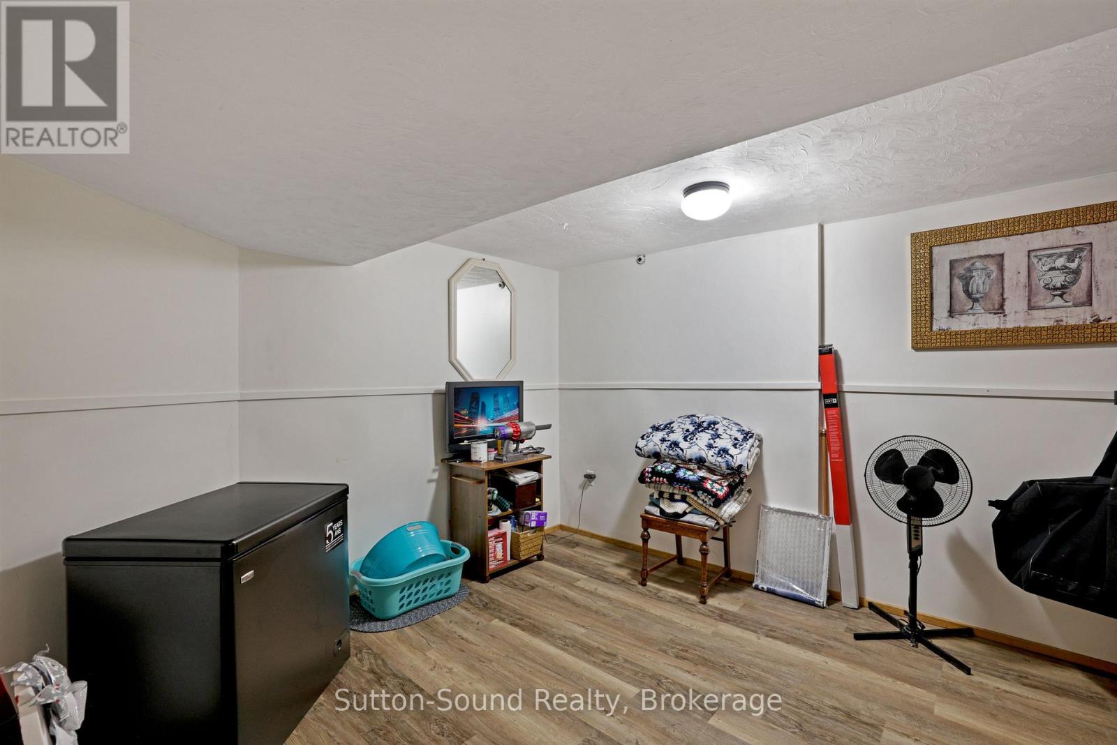 829 30TH STREET W - 21