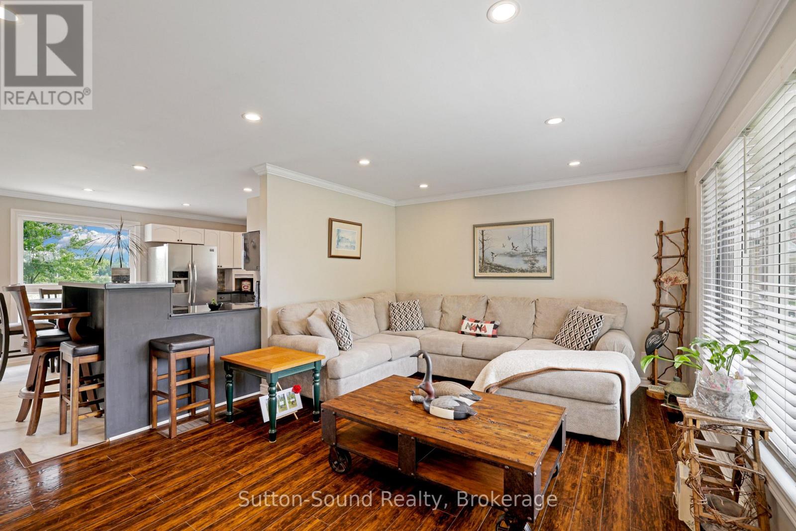 829 30TH STREET W - 6