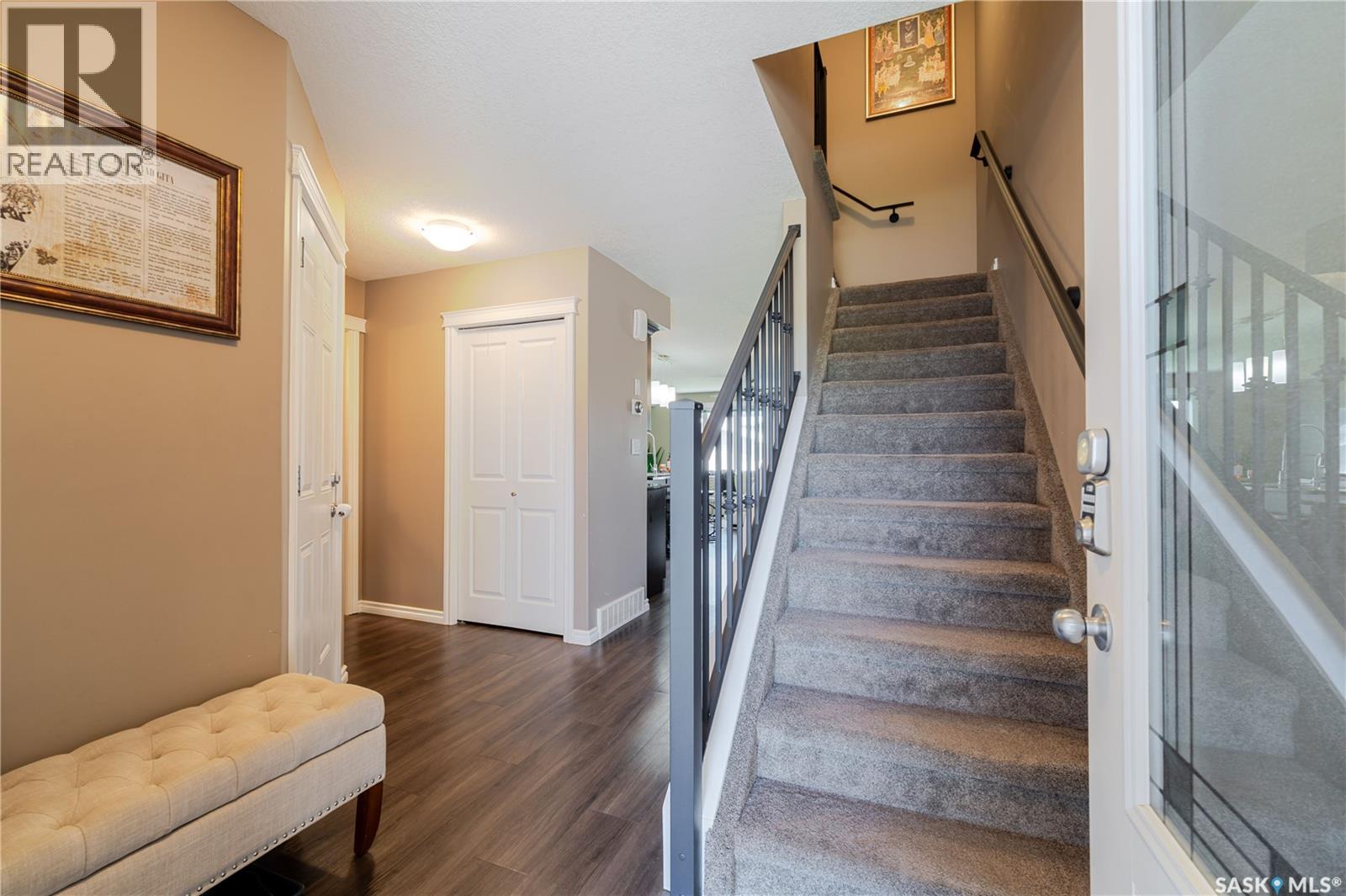 406 940 Bradley STREET - photo 3