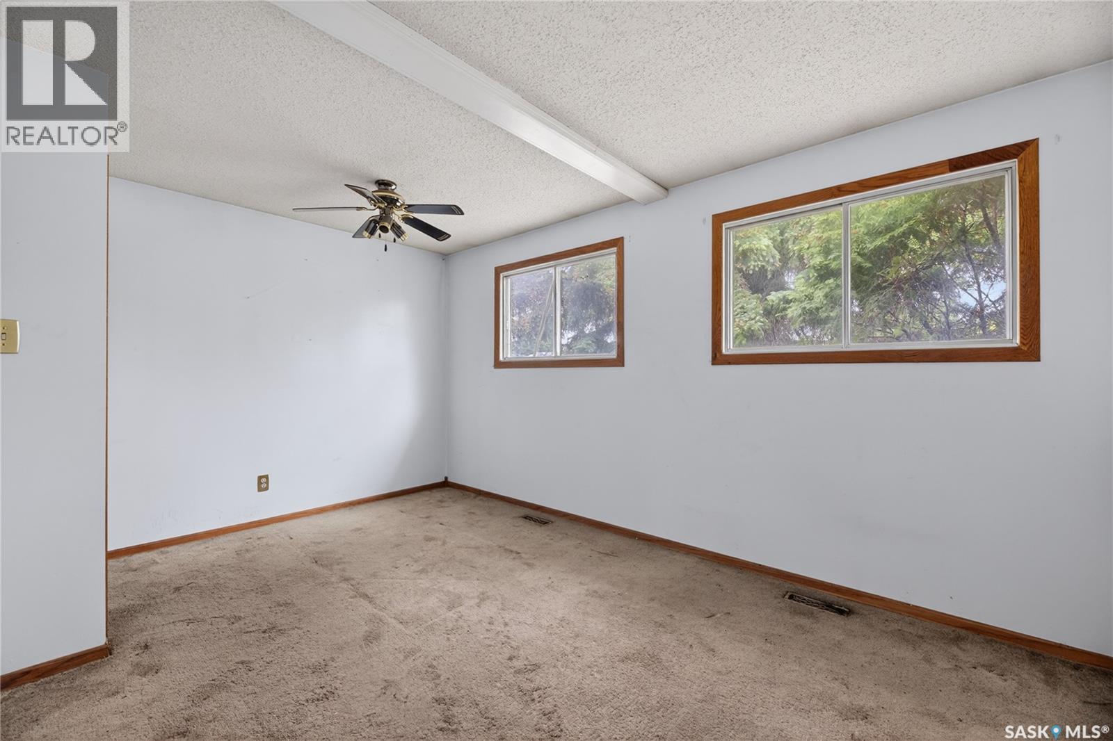 107 Grant STREET — photo 9