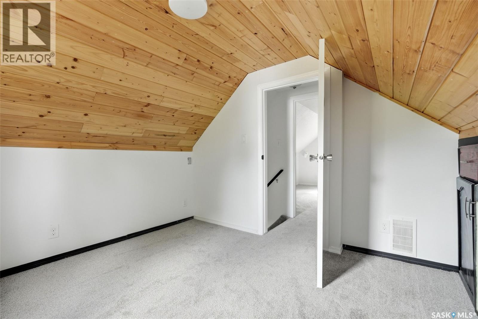 920 Atkinson STREET - 18