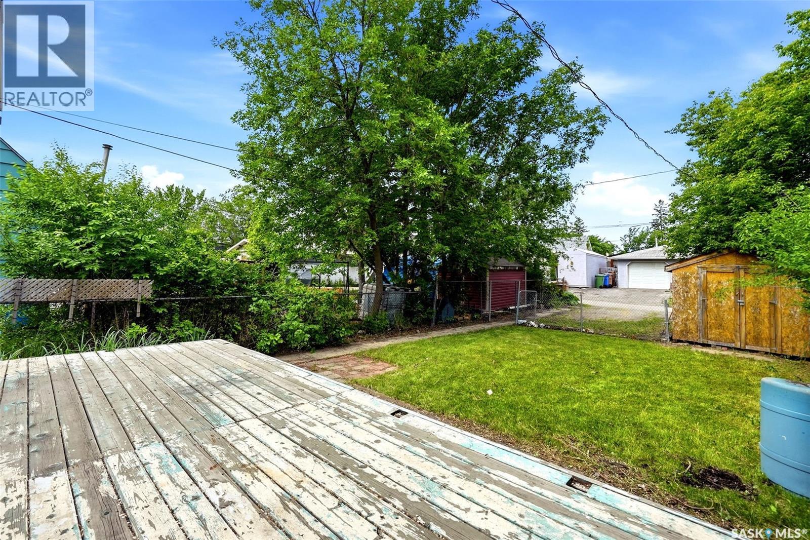 920 Atkinson STREET - 22