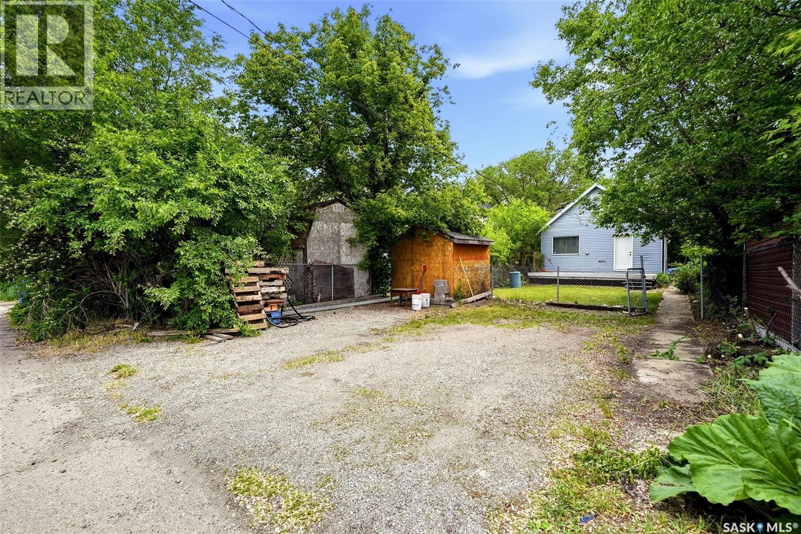 920 Atkinson STREET - 25