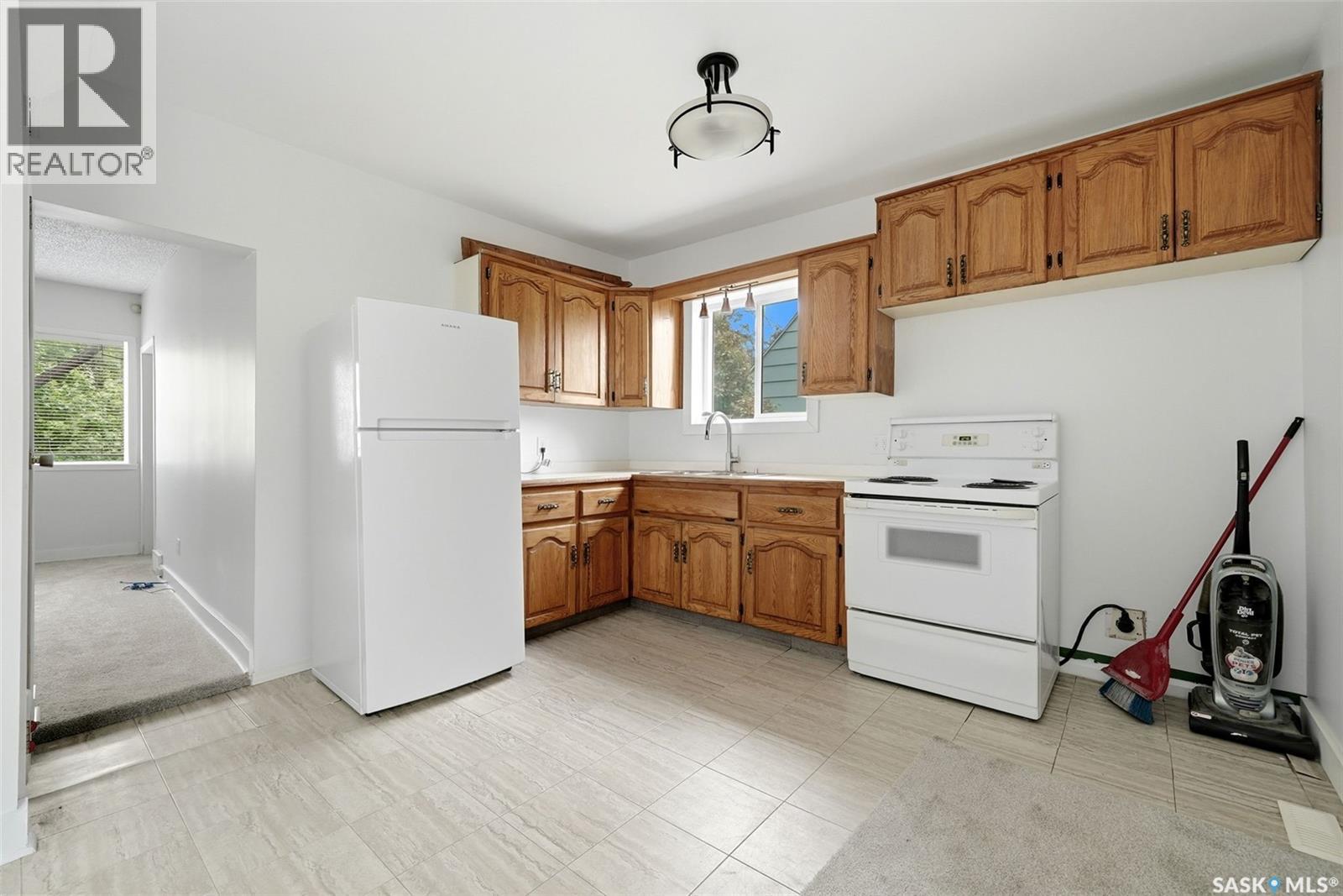 920 Atkinson STREET - 6