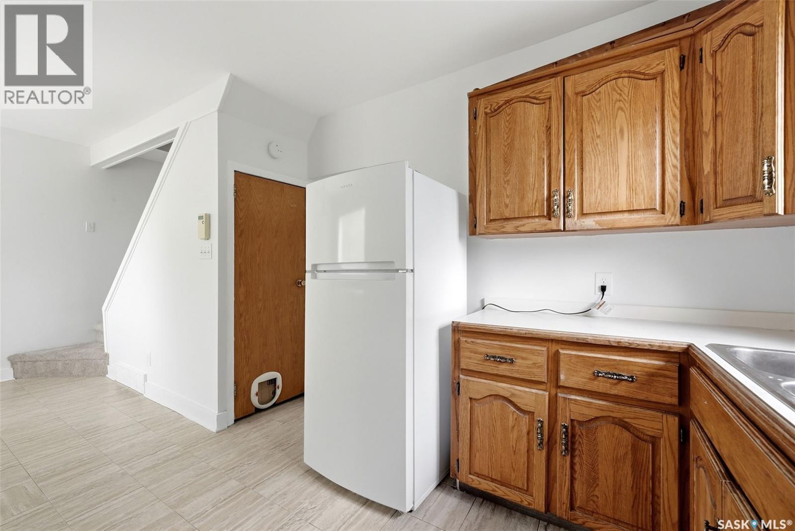 920 Atkinson STREET - 8