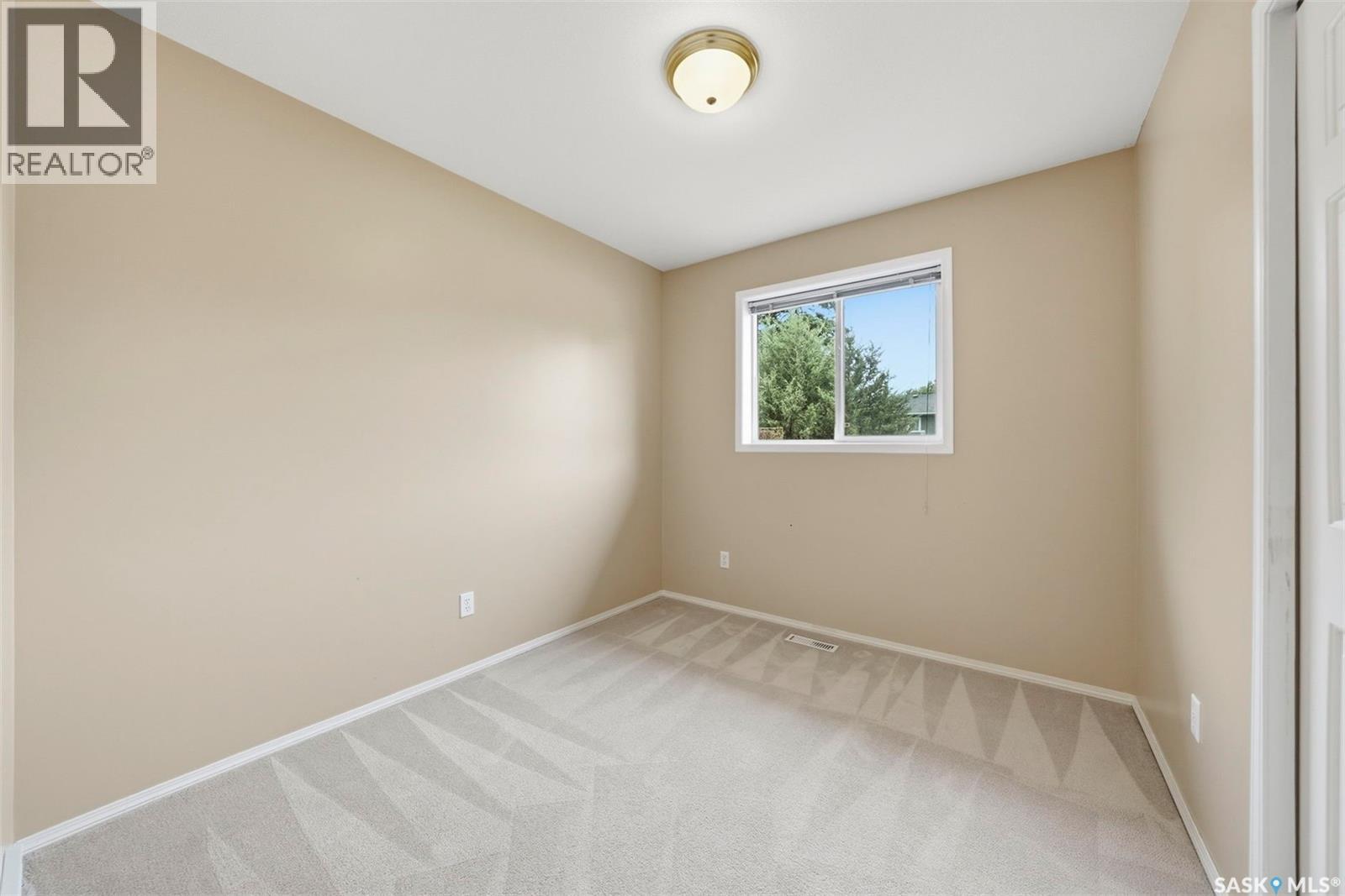 223 Wedge ROAD — photo 12