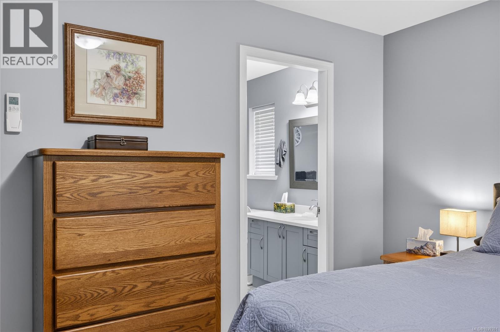 #51 2728 1st St - 25