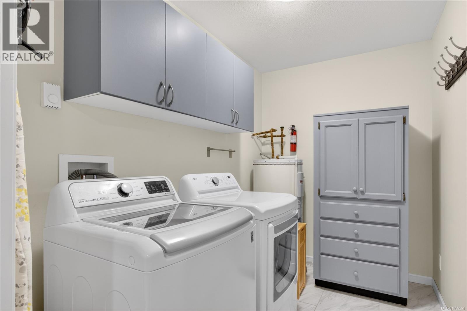 #51 2728 1st St - 31