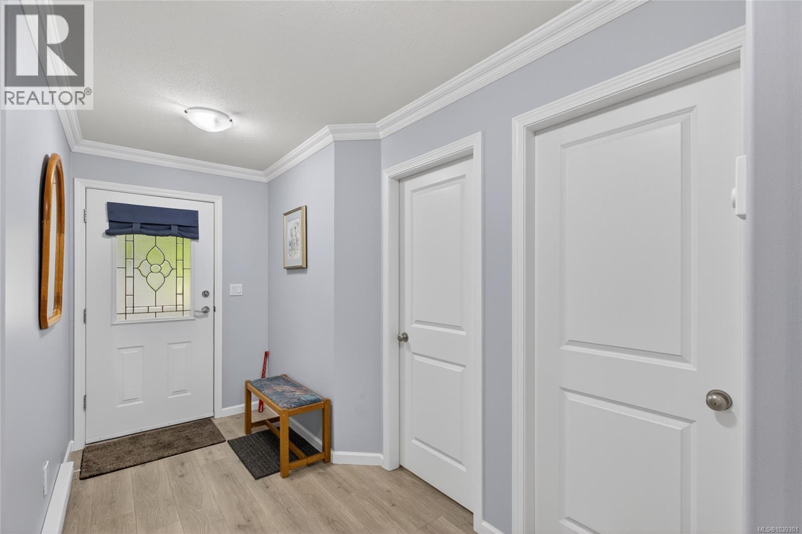 #51 2728 1st St - 32