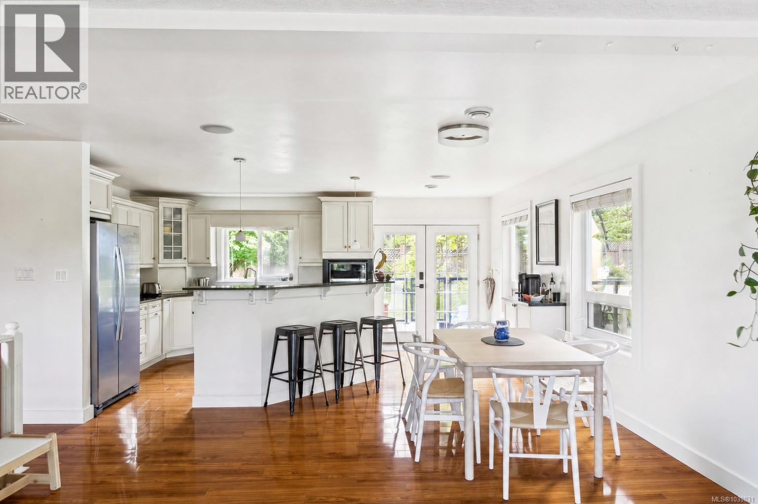 7316 East Saanich Rd, Central Saanich
