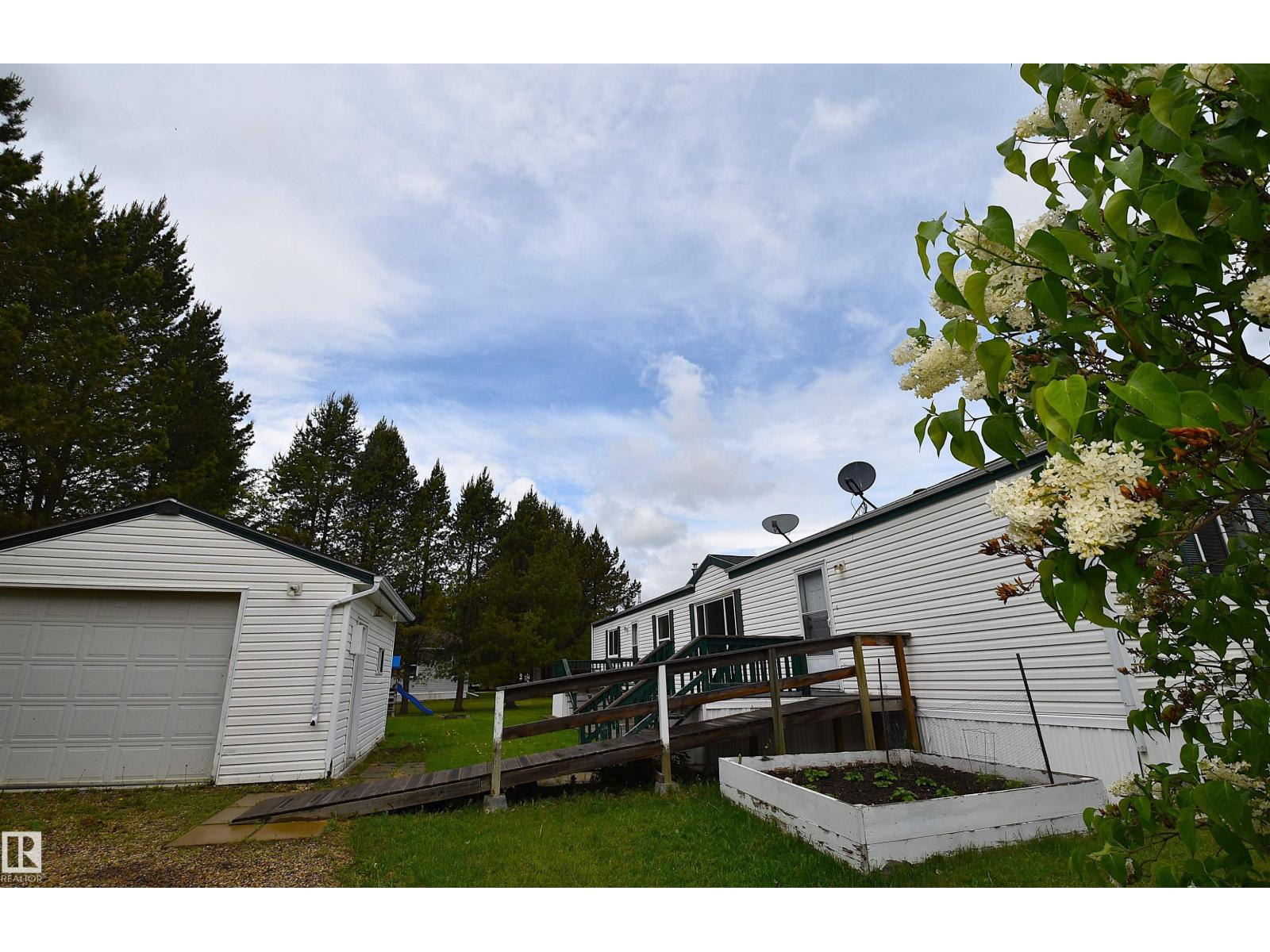 #70 5429 TWP ROAD 494 - 46