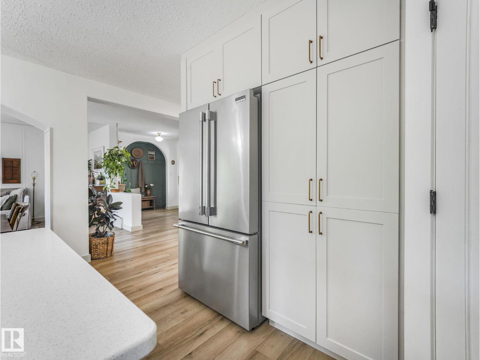 68 HALDEN CR — photo 40