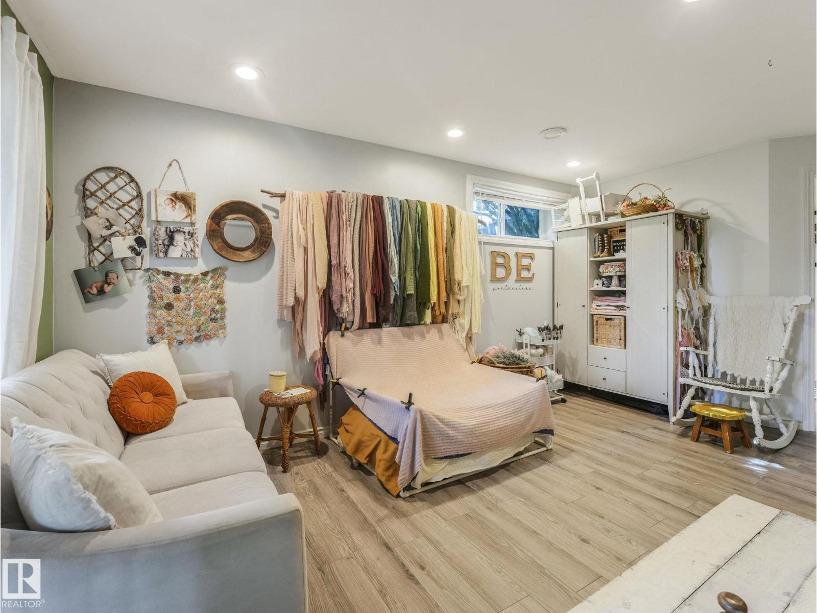 68 HALDEN CR — photo 66