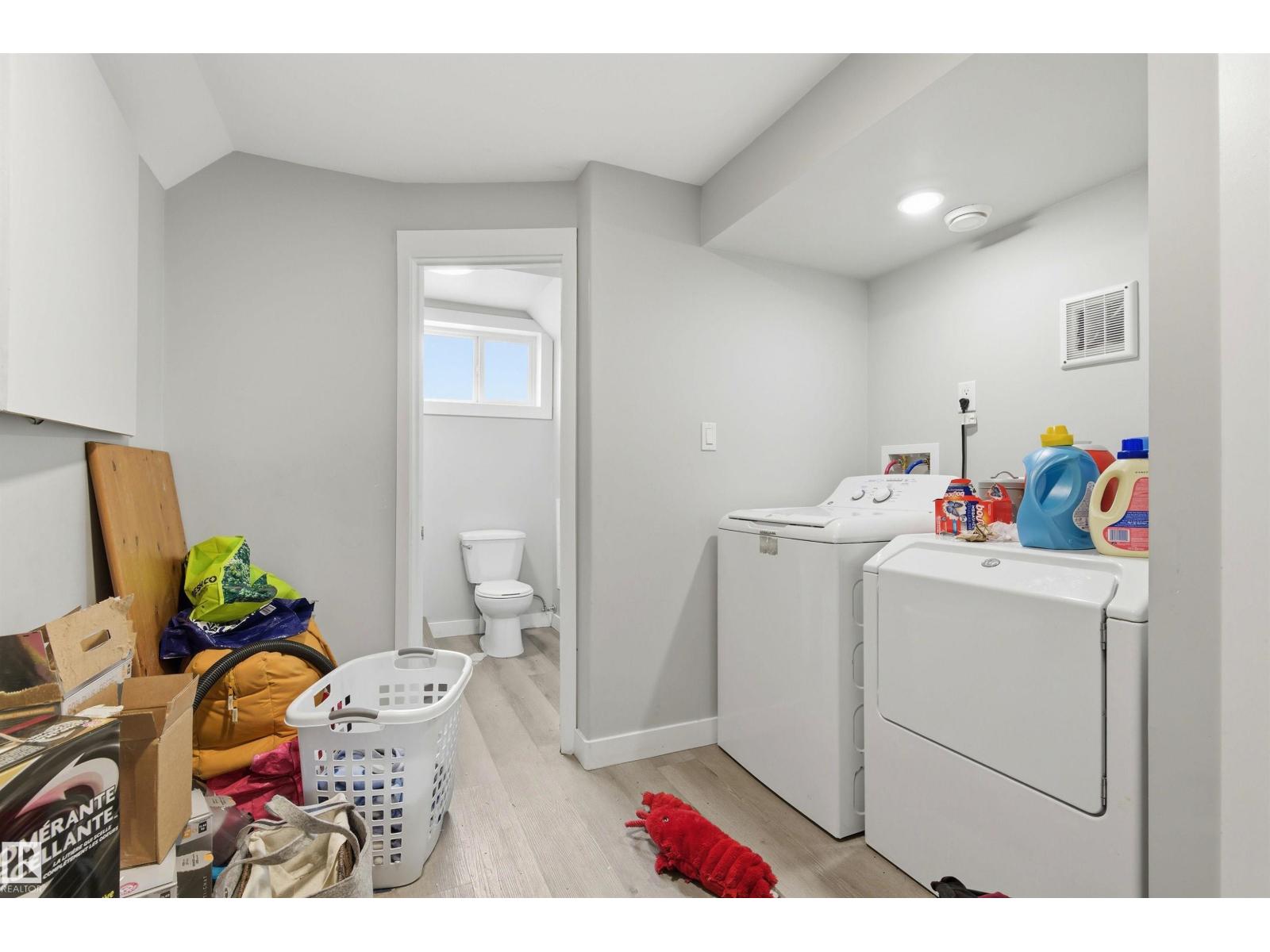 7412/7414 83 AV NW - 15
