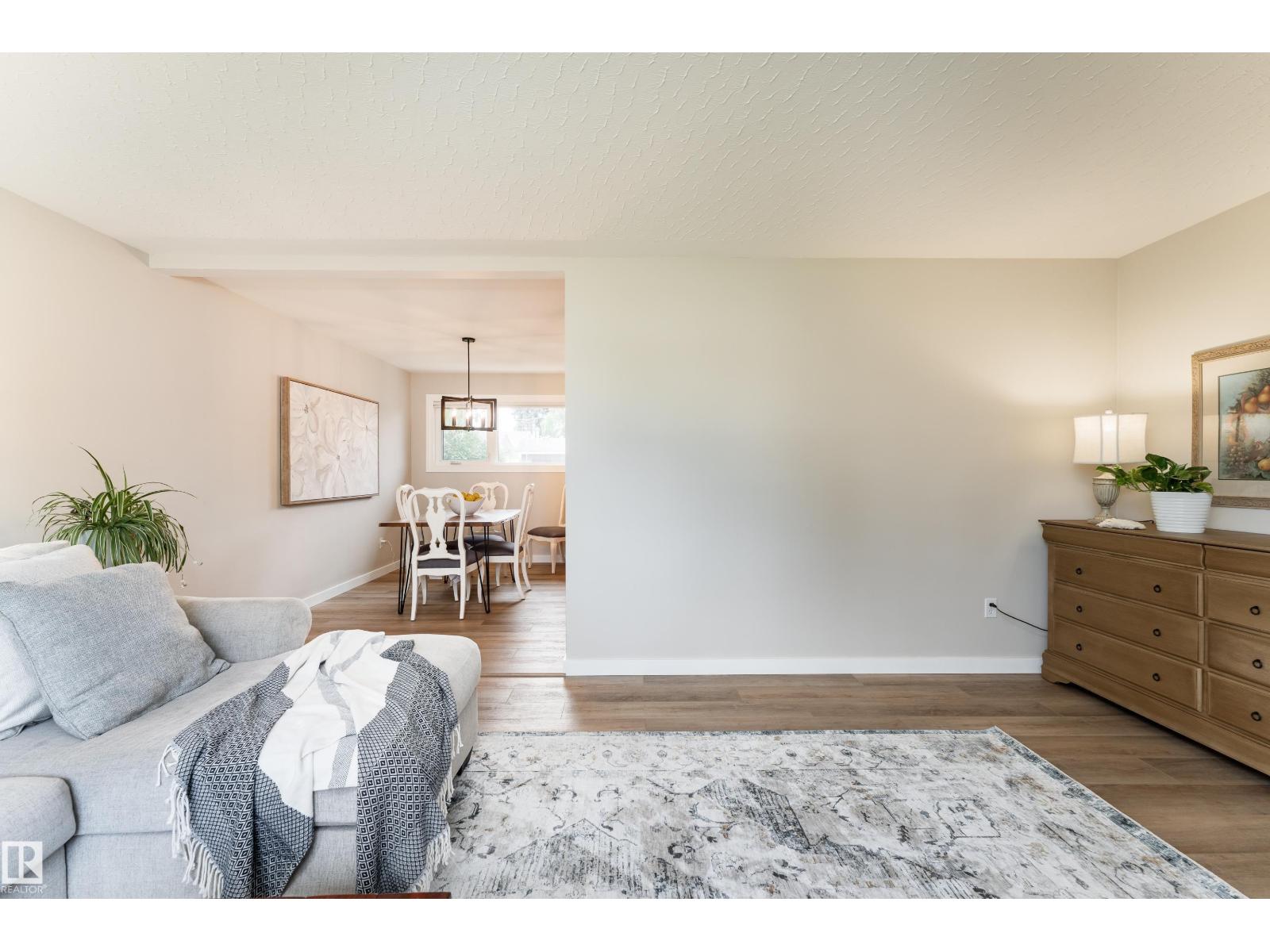 7223 95 AV NW - photo 4