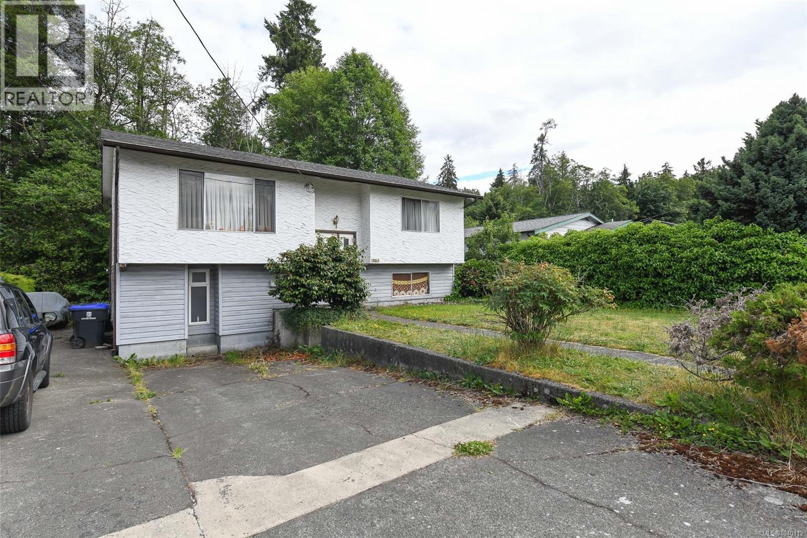 1860 Embleton Cres - Image 2