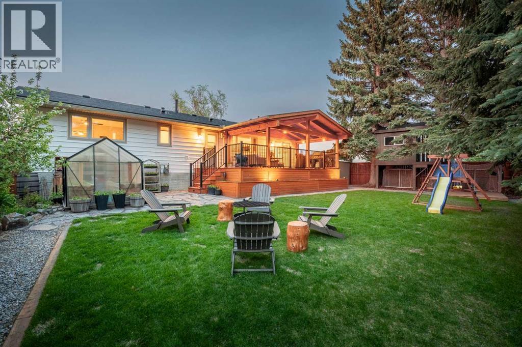 111 Silvergrove Green NW - photo 4