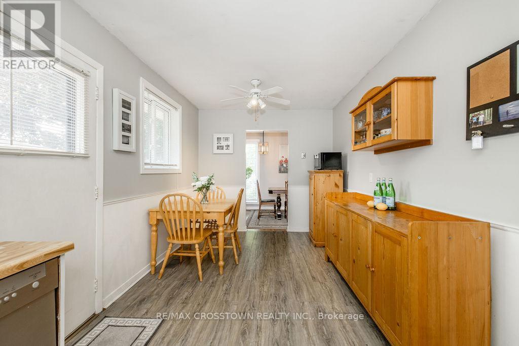 865 KROSNO BOULEVARD - 12