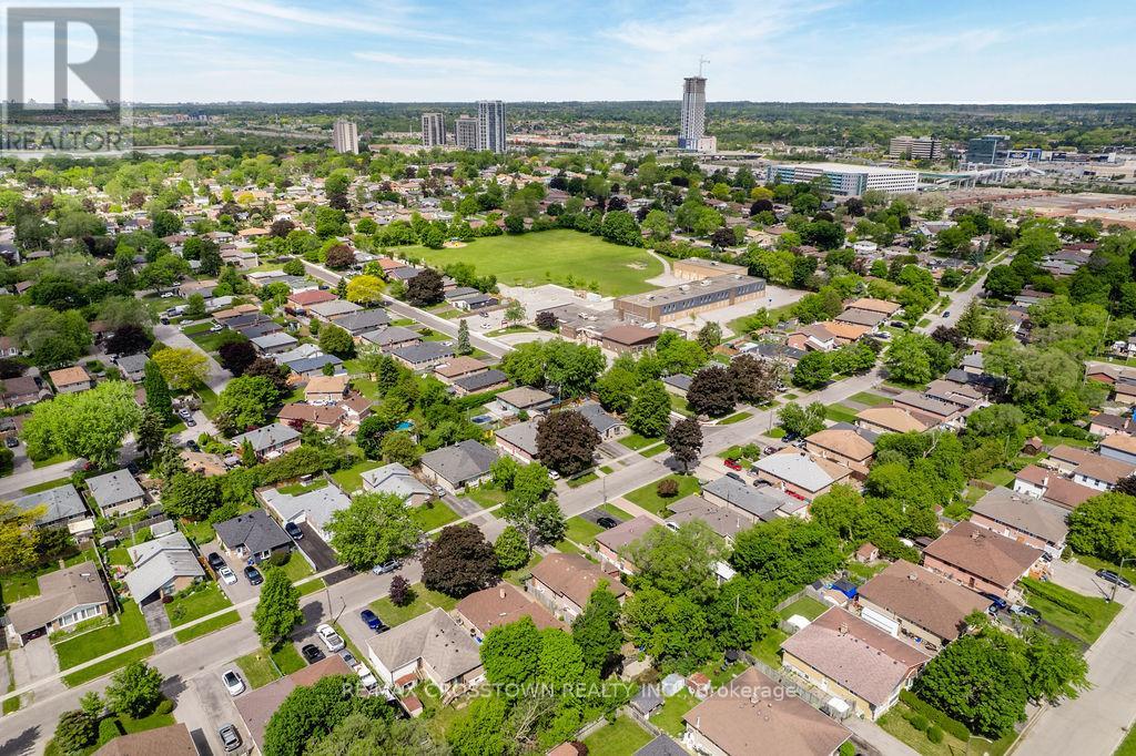 865 KROSNO BOULEVARD - 48
