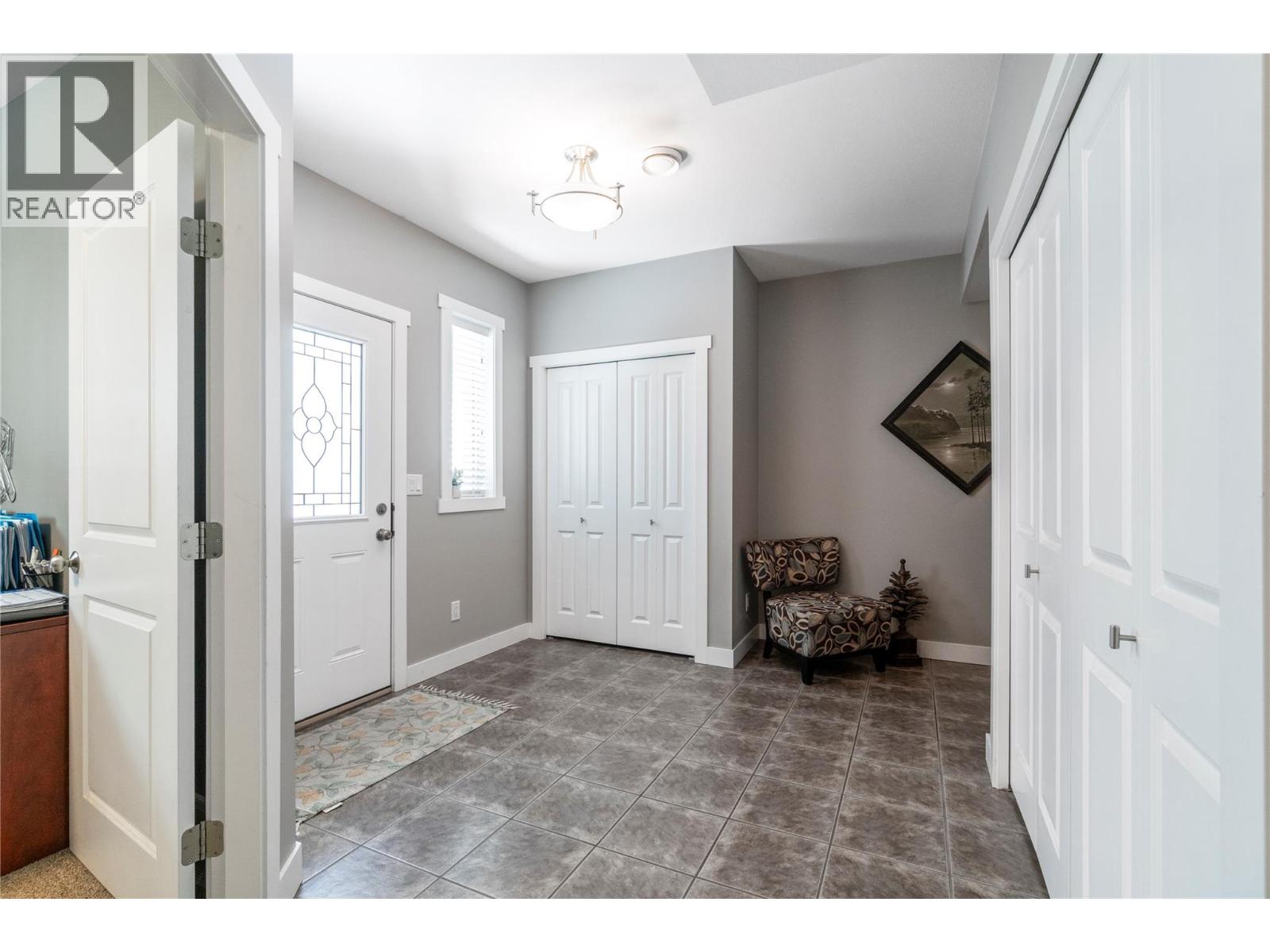 #24 2751 15 Avenue NE - 24