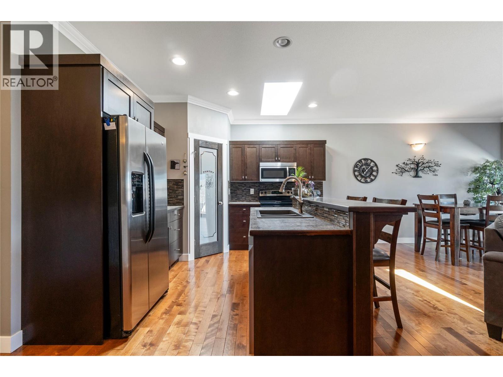 #24 2751 15 Avenue NE - Image 3