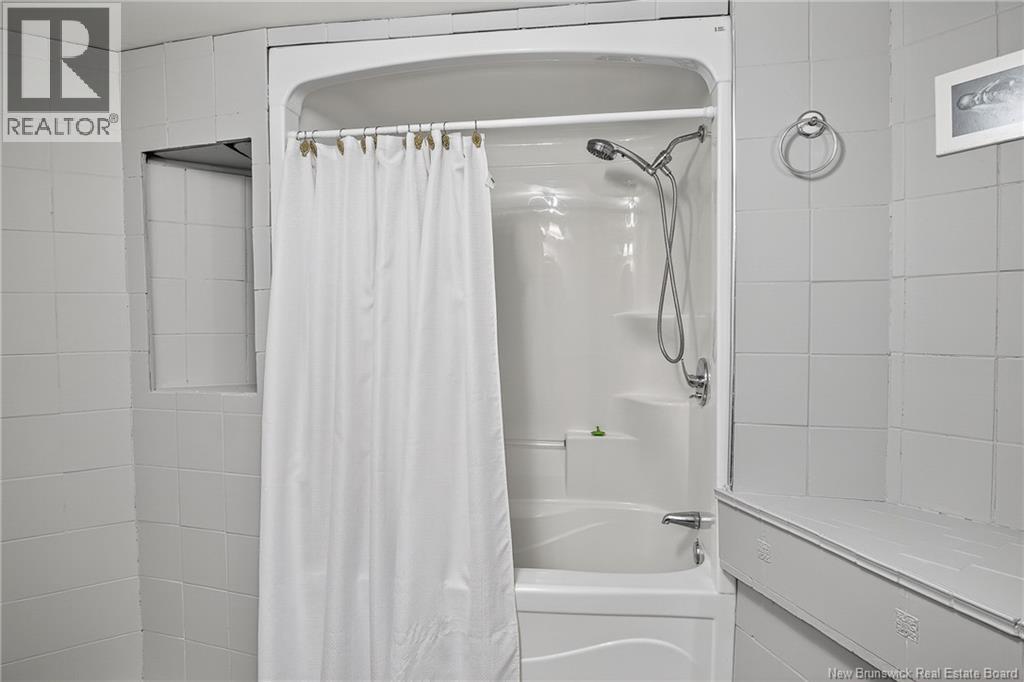 32 Violet Street - Image 25