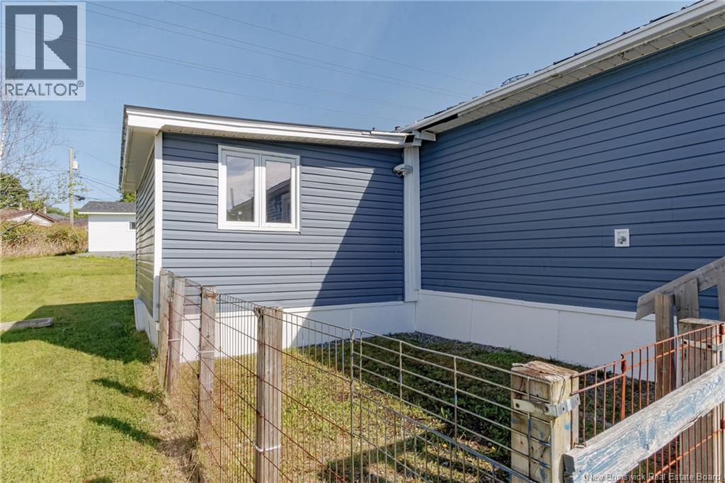 32 Violet Street - 26