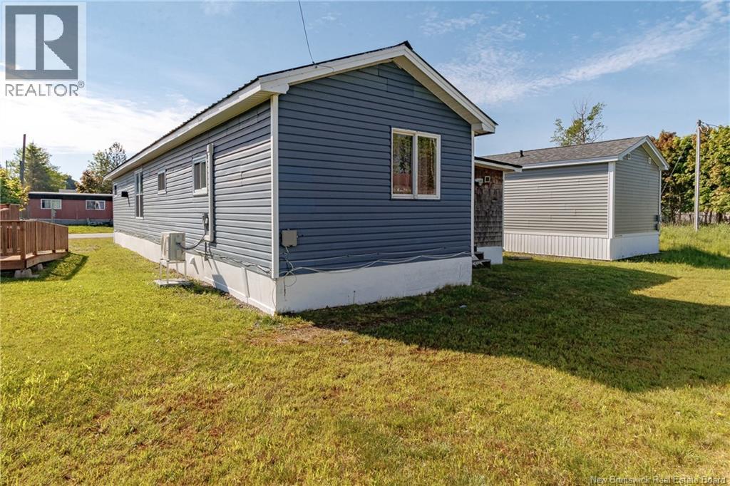 32 Violet Street - 30