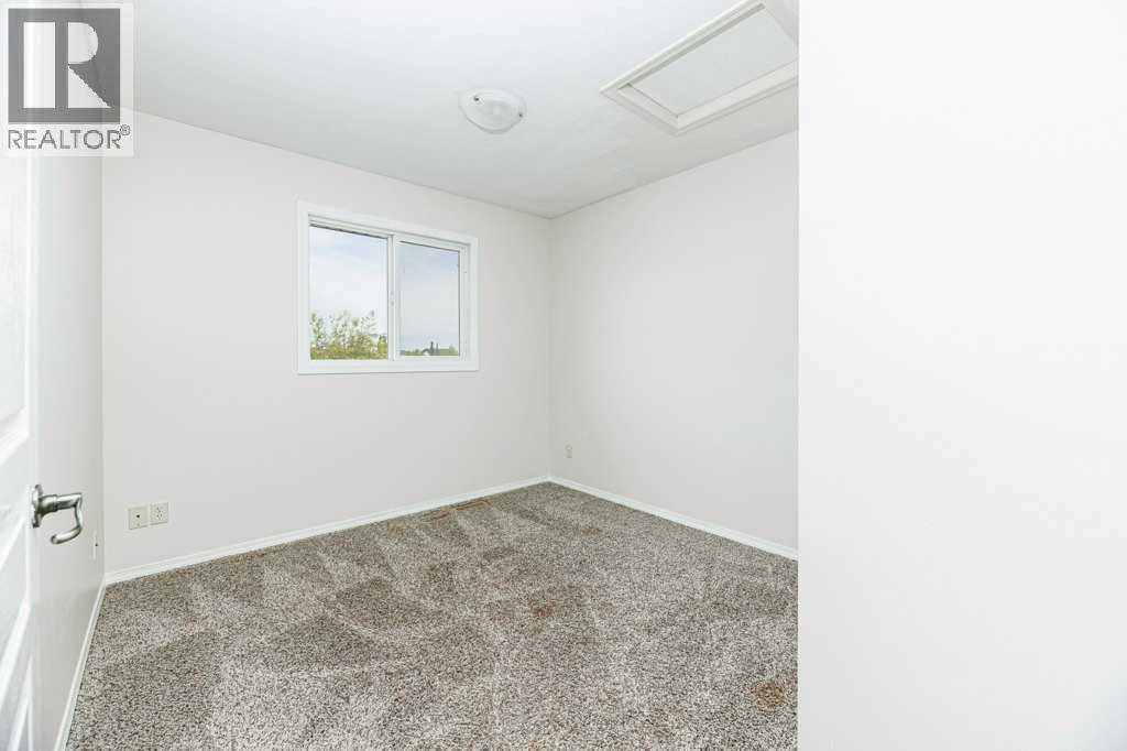 2 Legend Court — photo 12