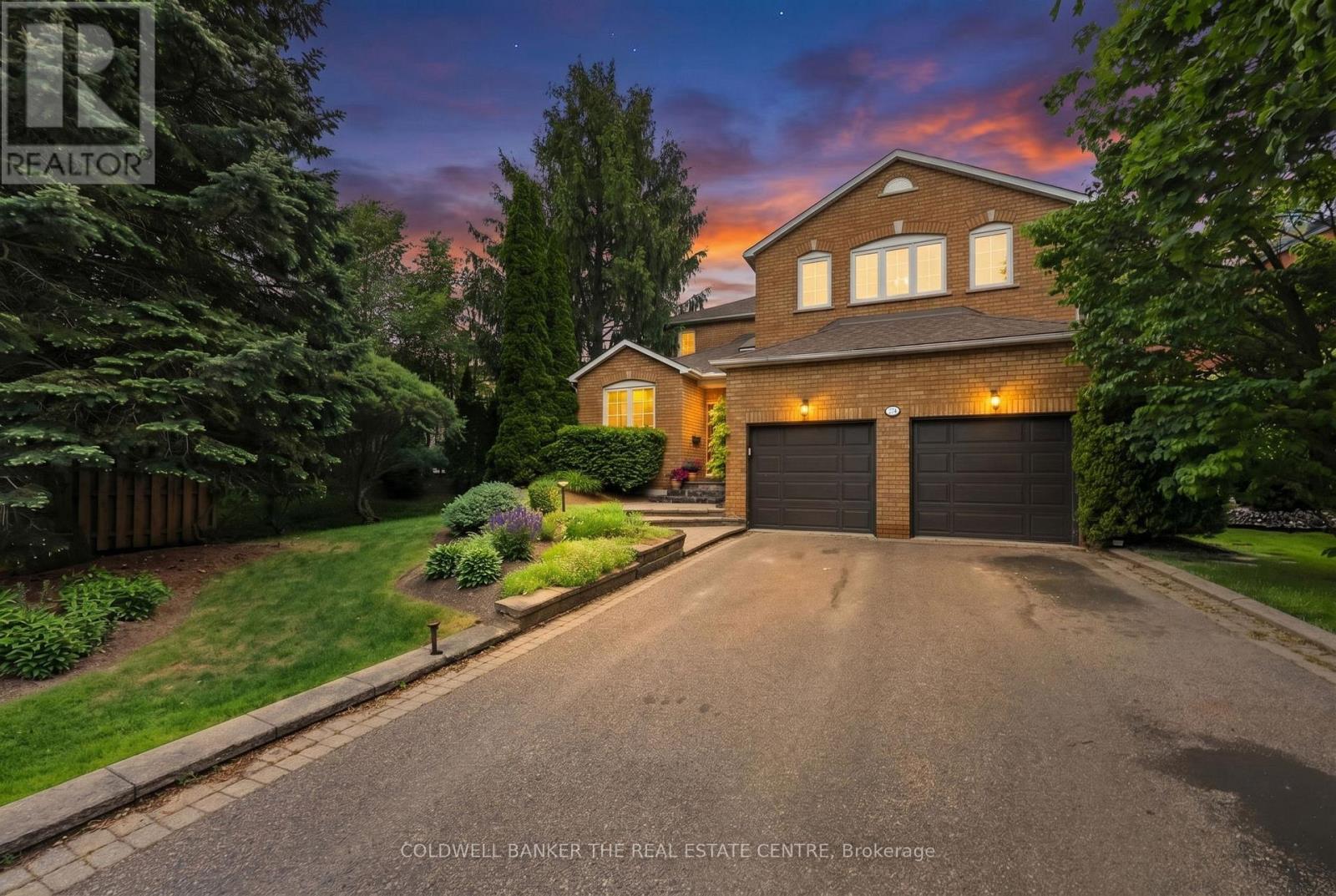 274 KIRBY CRESCENT - 1