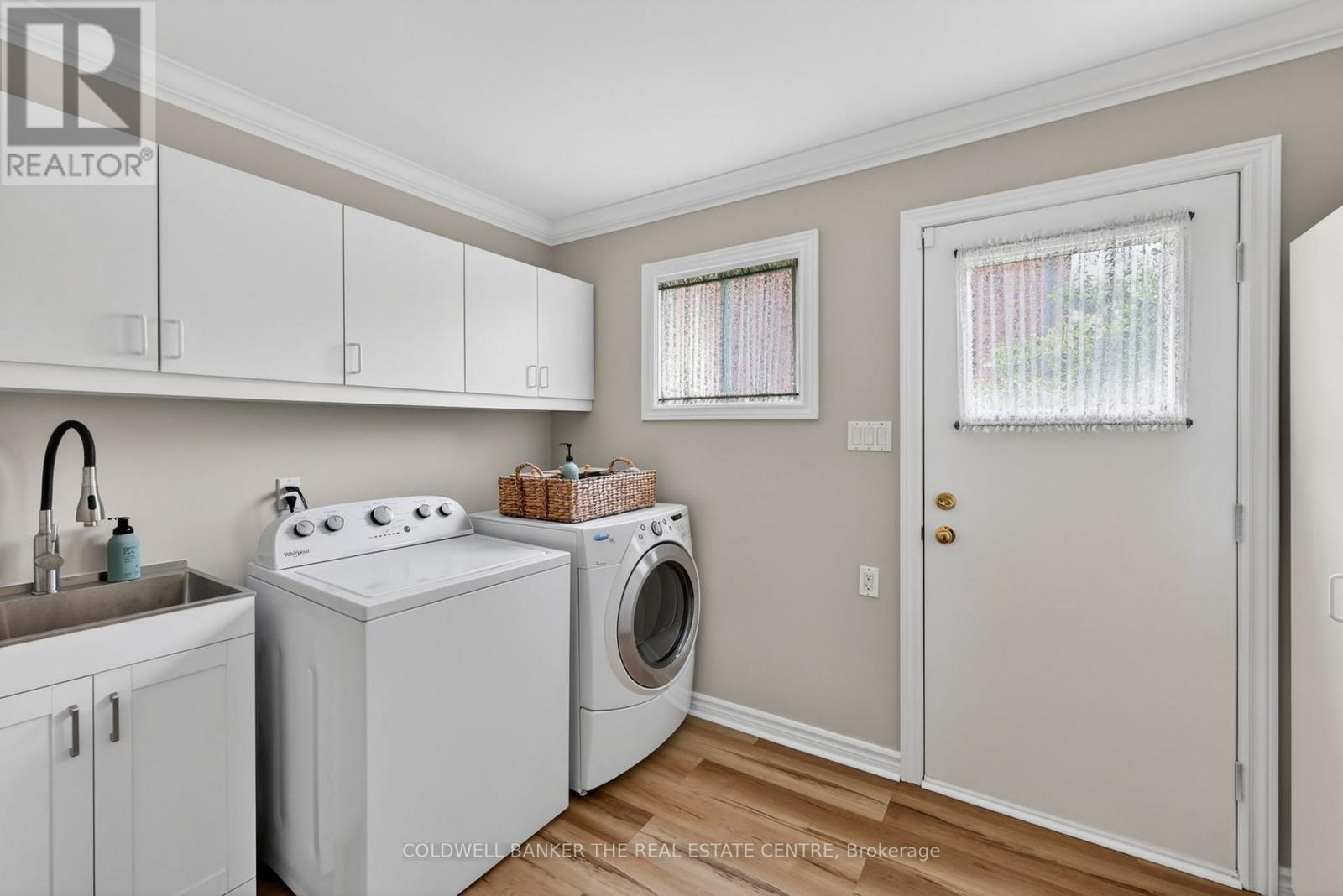 274 KIRBY CRESCENT - 19