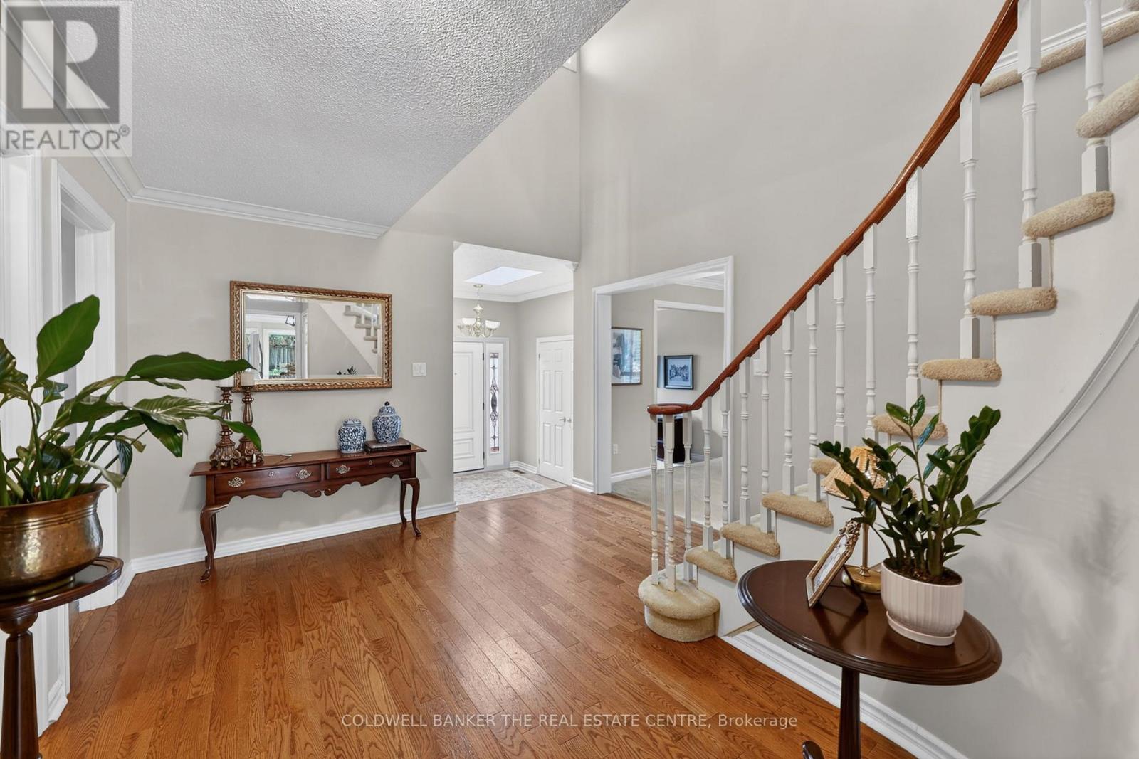 274 KIRBY CRESCENT - 7