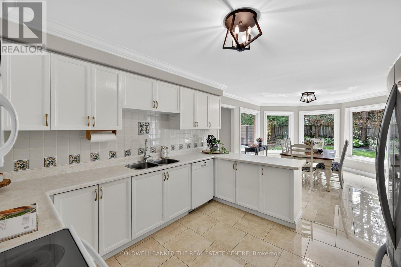 274 KIRBY CRESCENT - 8