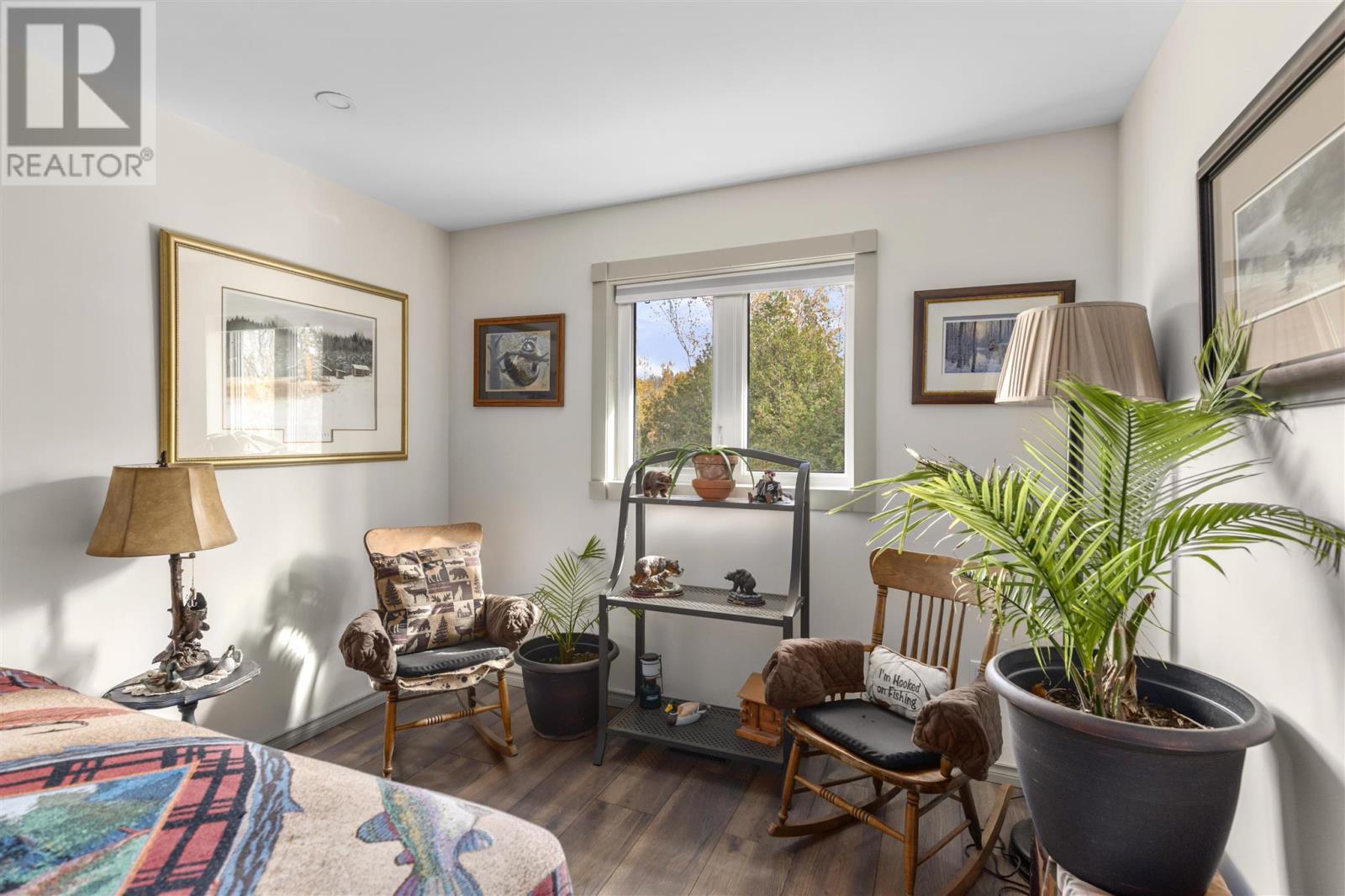 12 Lake DR - 36