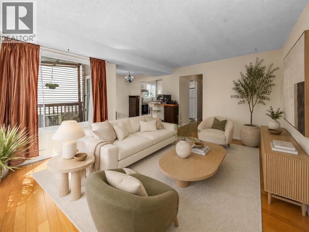 Living room (virtually staged)