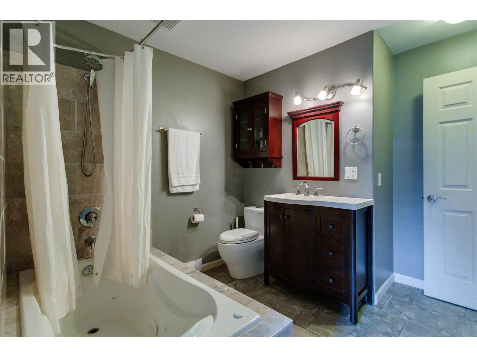 #1 500 Lester Road - 25