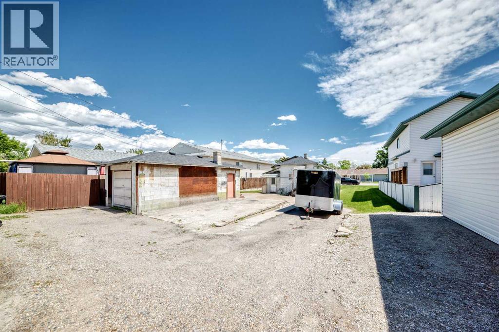 6639 19 Street SE - 4